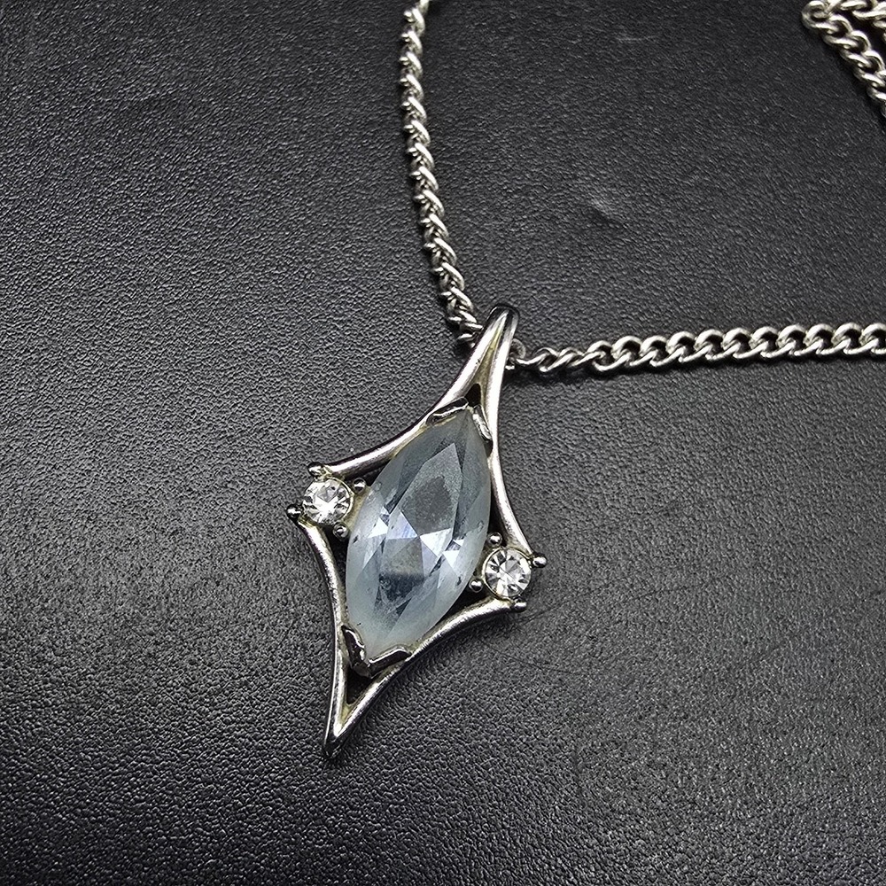 Avon 1976 Crystal Palace Necklace Light Blue Silver Tone Vintage Jewelry